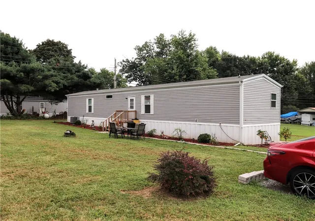 1st image of 11515 Dundee Dr, Hillsboro, OH 45133 | MLS# 958285