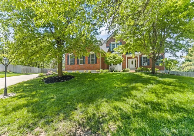 Photo 3 of Single family home for sale at 679 Towncrest Dr, Beavercreek, OH 45434 | MLS# 958287 | Listing updated on 2026-07-19
