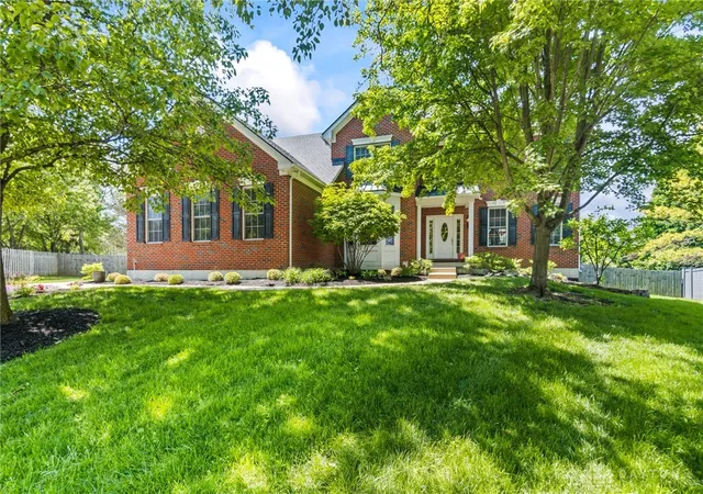 Photo 3 of Single family home for sale at 679 Towncrest Dr, Beavercreek, OH 45434 | MLS# 958287 | Listing updated on 2026-07-19