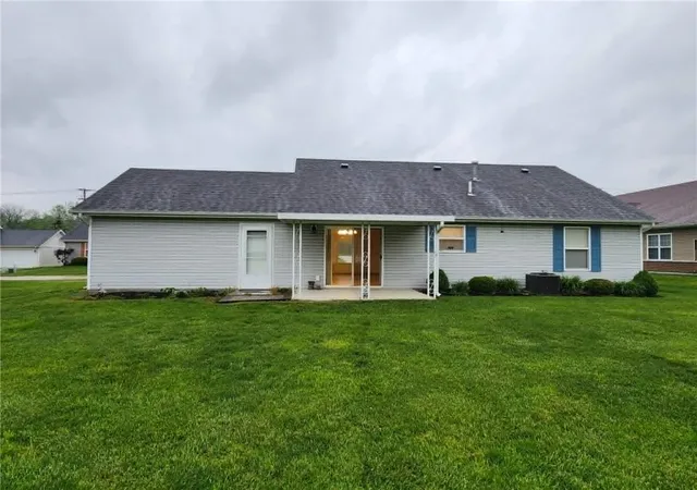 Homes for sale in New Carlisle, OH | 702 Fenview Dr, New Carlisle, OH 45344 | MLS# 958407