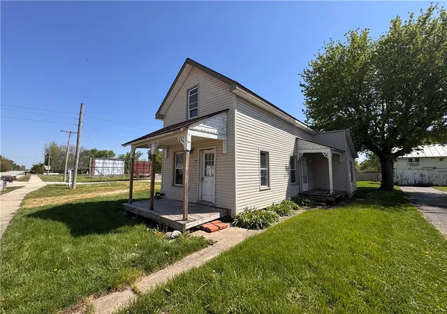 Homes for sale in West Manchester, OH | 408 N Main St, West Manchester, OH 45382 | MLS# 958472