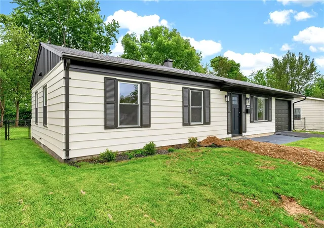 Homes for sale in New Carlisle, OH | 842 Edgewick Rd, New Carlisle, OH 45344 | MLS# 958404