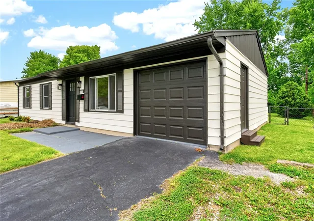 Homes for sale in New Carlisle, OH | 842 Edgewick Rd, New Carlisle, OH 45344 | MLS# 958404