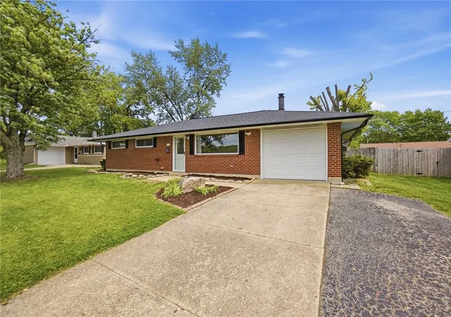 2nd image of 6136 Old Troy Pike, Dayton, OH 45424 | MLS# 958434