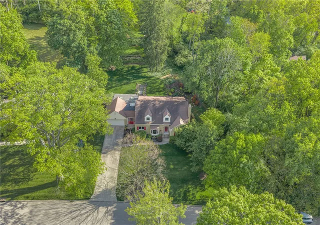 2nd image of 156 W Hadley Rd, Oakwood, OH 45419 | MLS# 958423