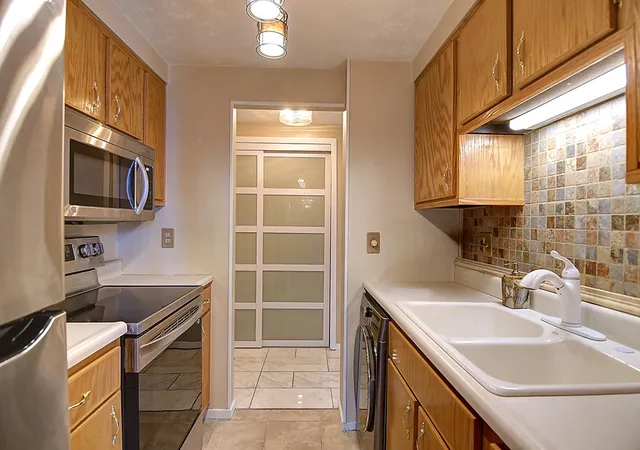 Photo 16 of Sale Pending at 1122 Eagle Feather Cir #D, West Carrollton, OH 45449 | MLS# 958416 | Listing updated on 2026-07-27