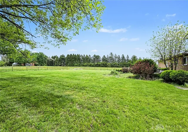 26th image of 5884 Troy Rd, Springfield, OH 45502 | MLS# 958690