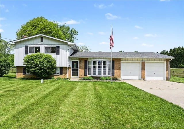 2nd image of 5884 Troy Rd, Springfield, OH 45502 | MLS# 958690