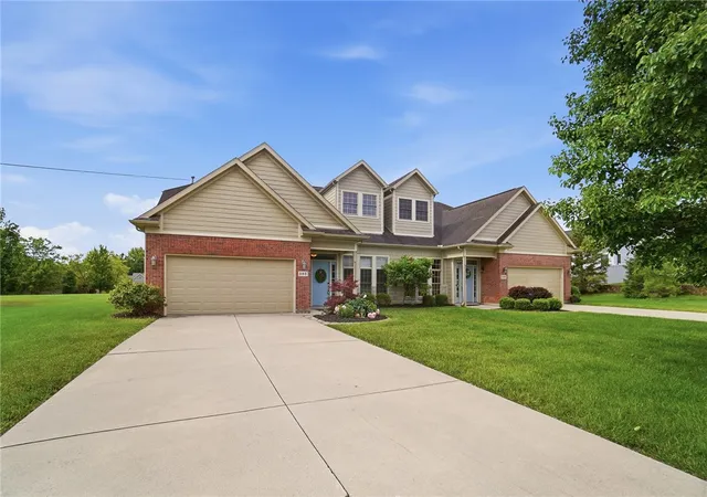 Homes for sale in Tipp City, OH | 582 Storm Ct, Tipp City, OH 45371 | MLS# 958702