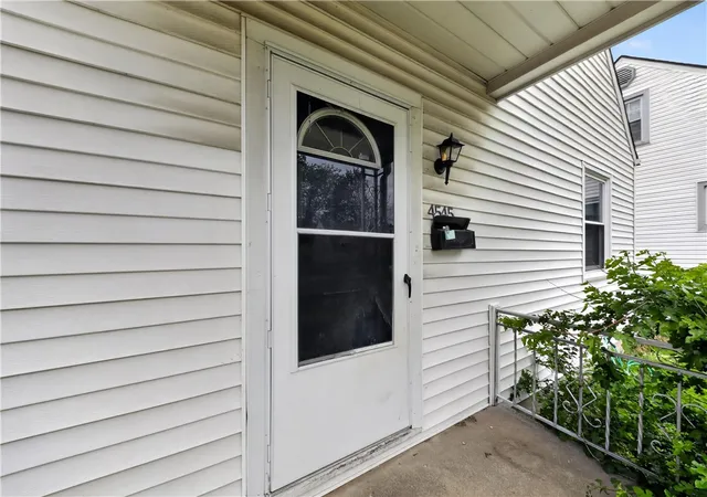 Homes for sale in Dayton, OH | 4545 Greenwich Village Ave, Dayton, OH 45406 | MLS# 957988