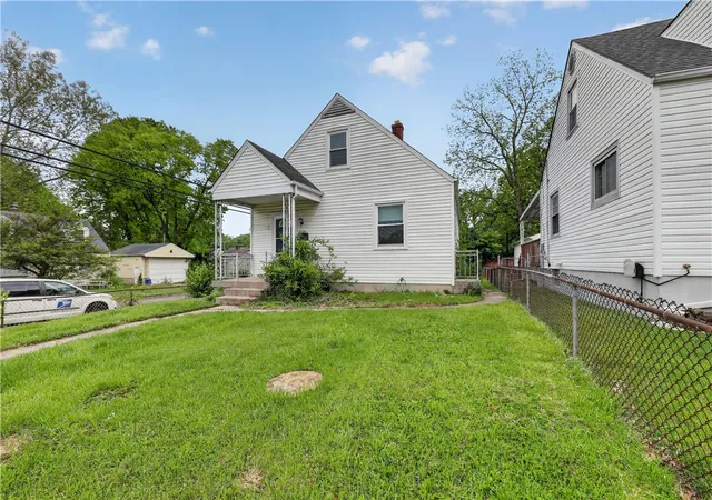 Homes for sale in Dayton, OH | 4545 Greenwich Village Ave, Dayton, OH 45406 | MLS# 957988