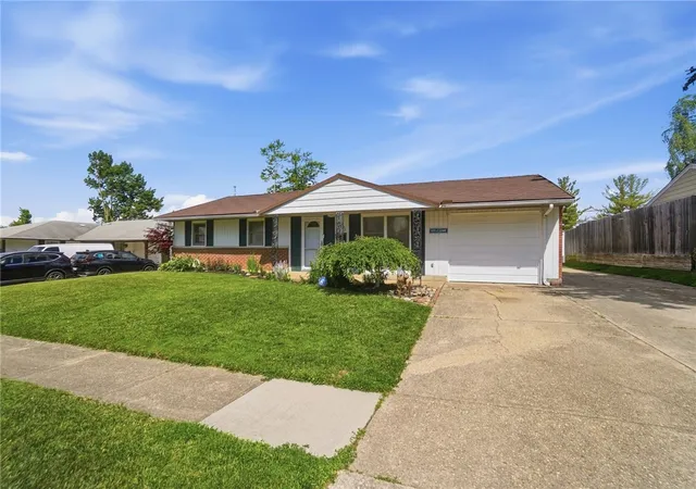 35th image of 6041 Leycross Dr, Dayton, OH 45424 | MLS# 958758