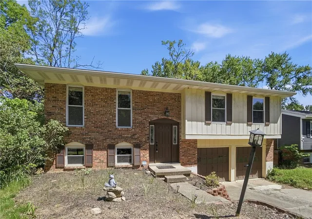 Homes for sale in Cincinnati, OH | 6570 Knottypine Dr, Cincinnati, OH 45230 | MLS# 958696