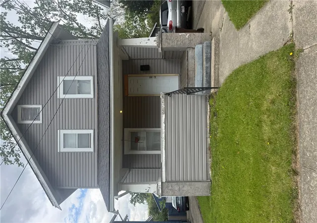 1st image of 106 S Fostoria Ave, Springfield, OH 45505 | MLS# 958894