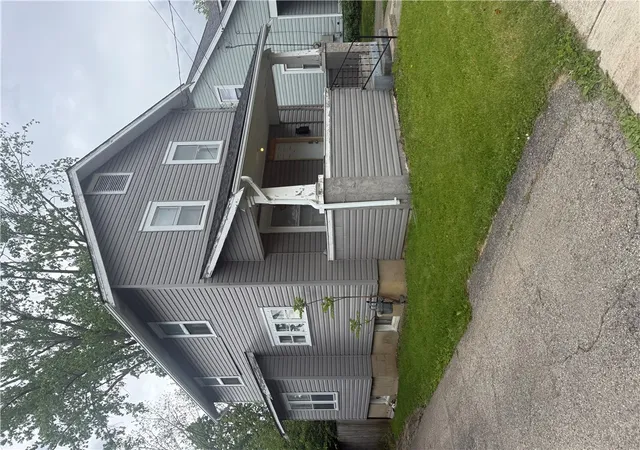 3rd image of 106 S Fostoria Ave, Springfield, OH 45505 | MLS# 958894
