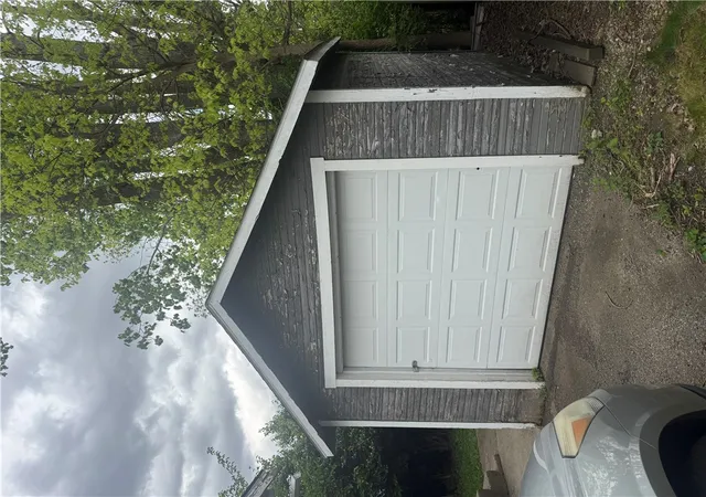 4th image of 106 S Fostoria Ave, Springfield, OH 45505 | MLS# 958894