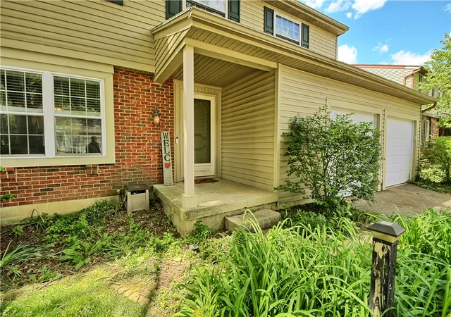 Homes for sale in Miamisburg, OH | 2318 Cross Village Dr, Miamisburg, OH 45342 | MLS# 958958