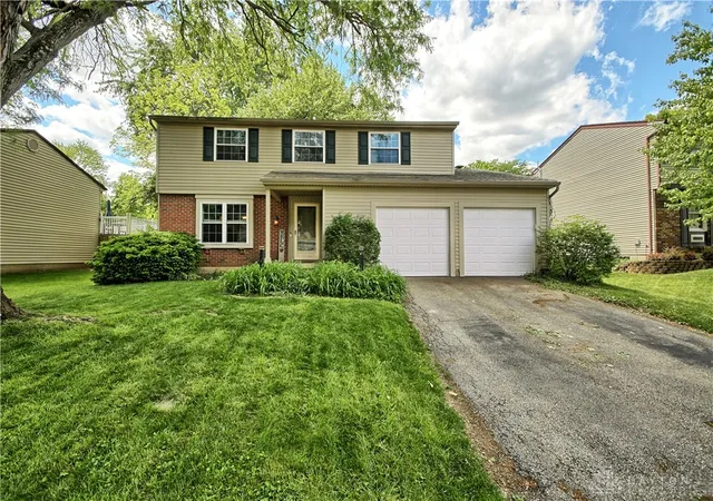 Homes for sale in Miamisburg, OH | 2318 Cross Village Dr, Miamisburg, OH 45342 | MLS# 958958