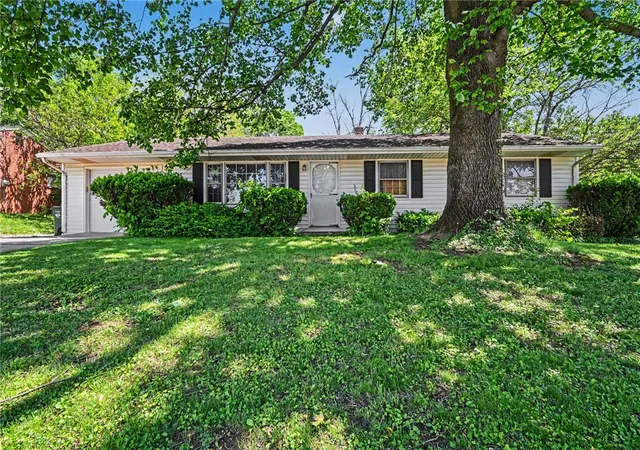 1st image of 213 S Breiel Blvd, Middletown, OH 45044 | MLS# 958991