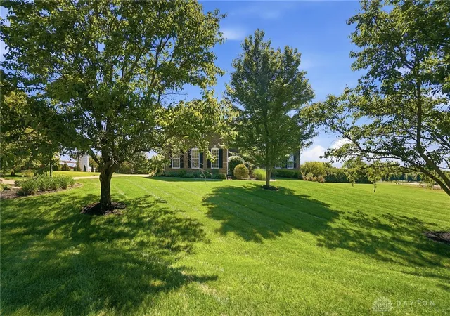 Homes for sale in Clearcreek Twp, OH | 7490 Silver Lake Dr, Clearcreek Twp, OH 45068 | MLS# 958452
