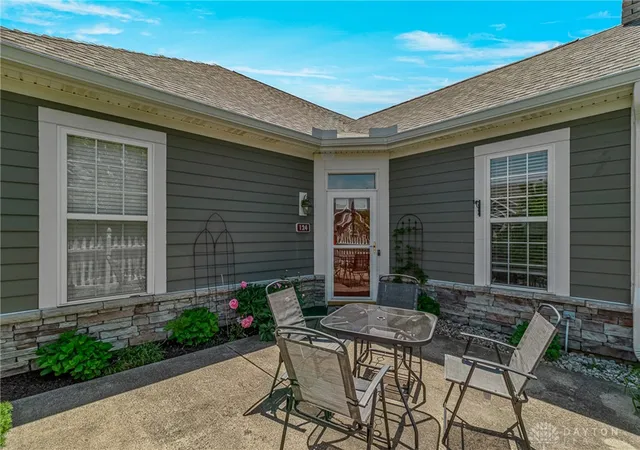 4th image of 124 Abbey Dr, Springboro, OH 45066 | MLS# 959083