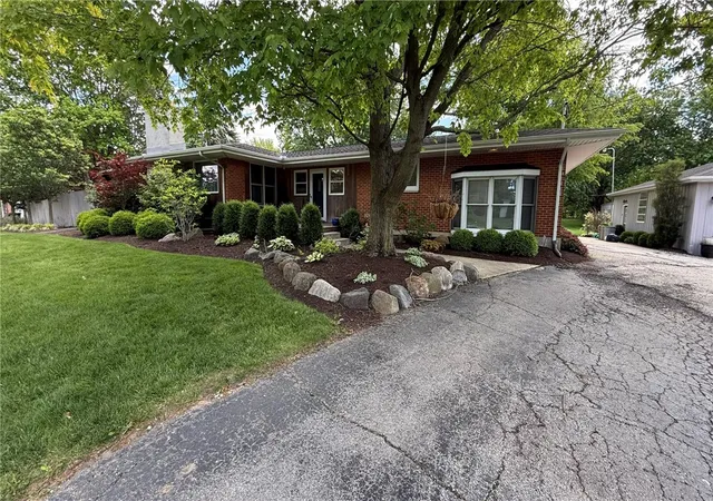 Homes for sale in Piqua, OH | 9755 Country Club Rd, Piqua, OH 45356 | MLS# 959053
