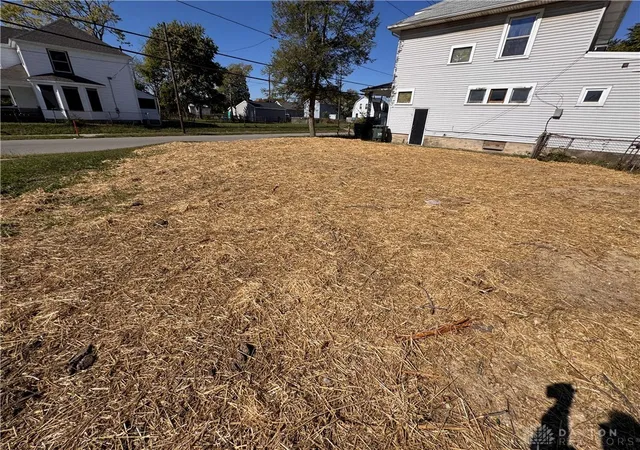 Photo 3 of Sale Pending at 526 Campbell St, Dayton, OH 45417 | MLS# 959087 | Listing updated on 2026-06-11