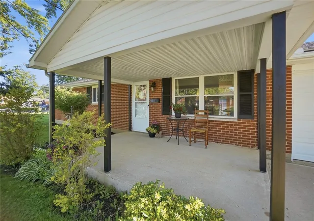 Homes for sale in New Lebanon, OH | 300 Capri Pl, New Lebanon, OH 45345 | MLS# 959129