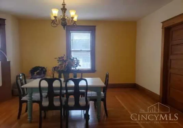 Homes for sale in Cincinnati, OH | 119 Woolper Ave, Cincinnati, OH 45220 | MLS# 959159