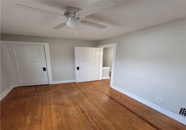 Listing Photo 4 - Condo for sale in building located at 1863-1865 Emerson Ave, Dayton, OH 45406