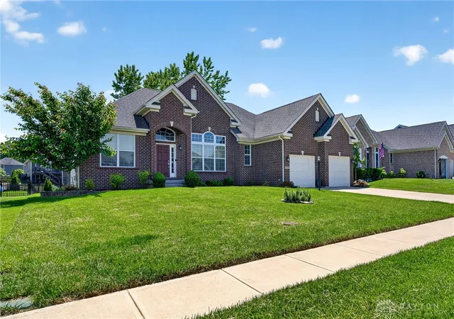 Homes for sale in Sugarcreek Twp, OH | 3605 Marwood Dr, Sugarcreek Twp, OH 45305 | MLS# 959235