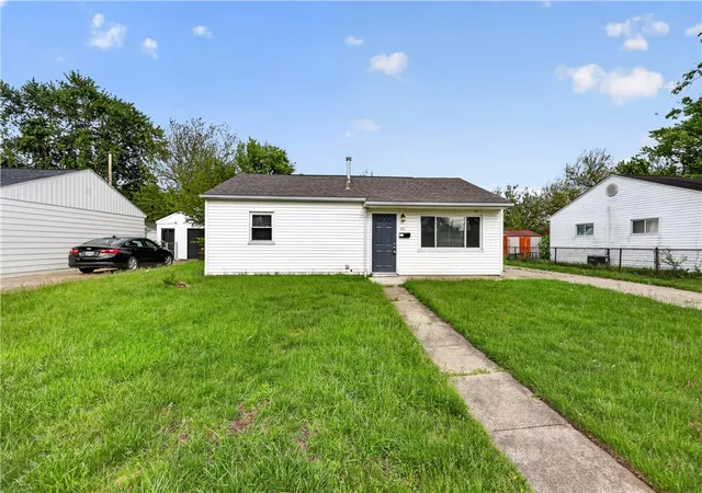 Homes for sale in Fairborn, OH | 44 Rockland Dr, Fairborn, OH 45324 | MLS# 957286