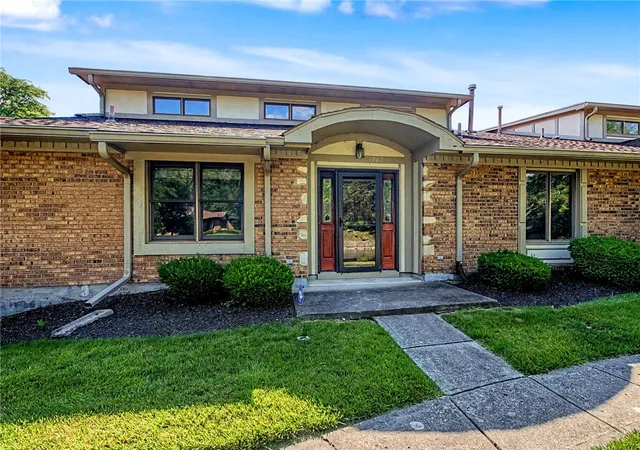 Homes for sale in Dayton, OH | 7147 Fallen Oak, Dayton, OH 45459 | MLS# 959355