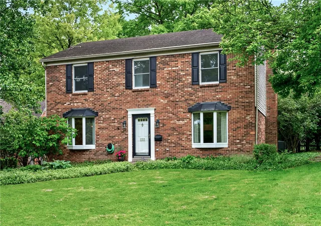 2nd image of 222 Wisteria Dr, Oakwood, OH 45419 | MLS# 959405