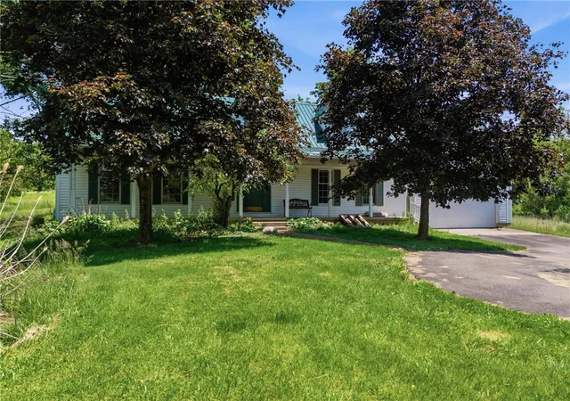 2nd image of 471 Ogden Rd, Wilmington, OH 45177 | MLS# 958988
