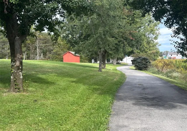 Photo 3 of Single family home for sale at 471 Ogden Rd, Wilmington, OH 45177 | MLS# 958988 | Listing updated on 2026-10-01