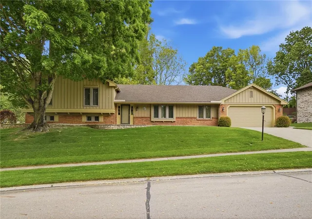 Photo 2 of Single family home for sale at 7880 John Elwood Dr, Dayton, OH 45459 | MLS# 959482 | Listing updated on 2026-07-31