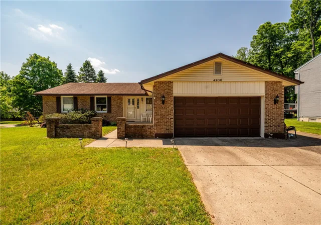 Photo 1 of Single family home for sale at 4200 Linchmere Dr, Clayton, OH 45415 | MLS# 959467 | Listing updated on 2026-08-27