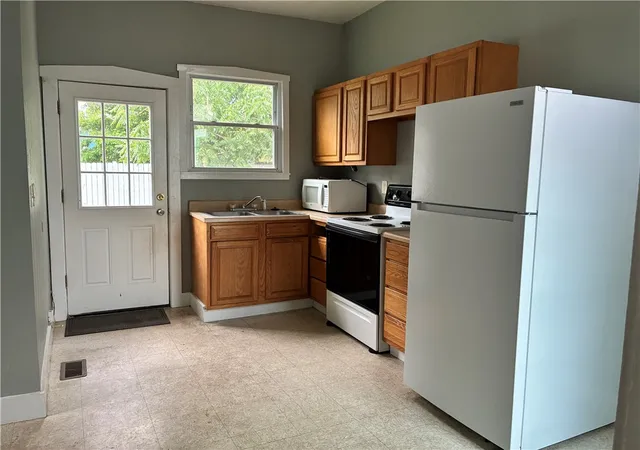 Homes for sale in Dayton, OH | 263 Wyoming St, Dayton, OH 45409 | MLS# 959600