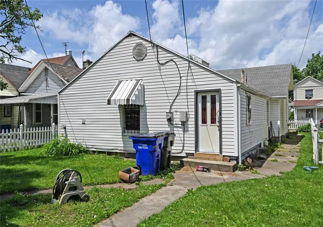 Homes for sale in Dayton, OH | 38 Neal Ave, Dayton, OH 45405 | MLS# 959655