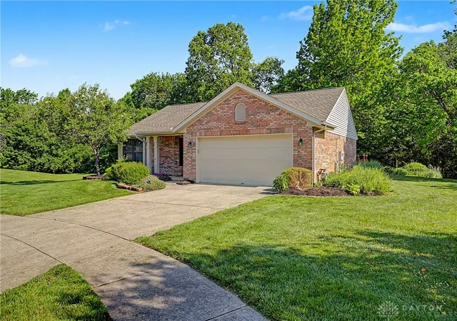 2nd image of 1131 Castleton Ct, Miamisburg, OH 45342 | MLS# 959595