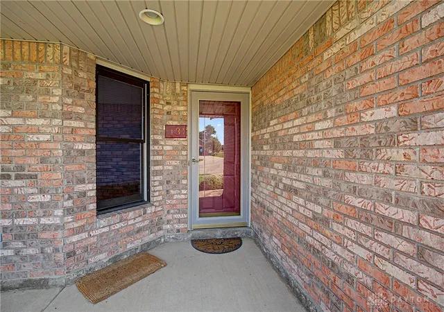 4th image of 1131 Castleton Ct, Miamisburg, OH 45342 | MLS# 959595