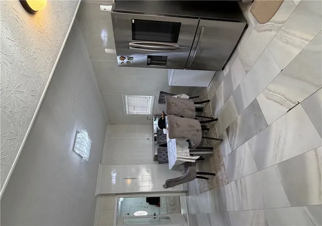 4th image of 221 Alton, Dayton, OH 45404 | MLS# 959593