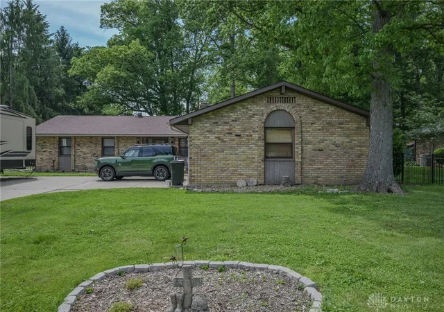 62nd image of 2693 Ehrhart Dr, Springfield, OH 45502 | MLS# 959755
