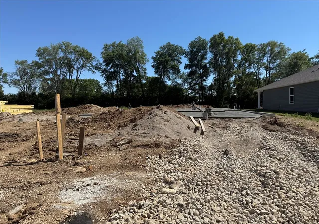 2nd image of 226 Lightfoot Ct, New Carlisle, OH 45344 | MLS# 959773