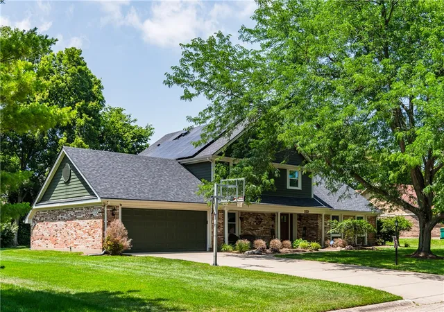 Homes for sale in Beavercreek, OH | 233 Bramblebush Trl, Beavercreek, OH 45440 | MLS# 959763