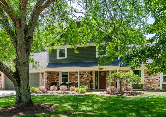 Homes for sale in Beavercreek, OH | 233 Bramblebush Trl, Beavercreek, OH 45440 | MLS# 959763