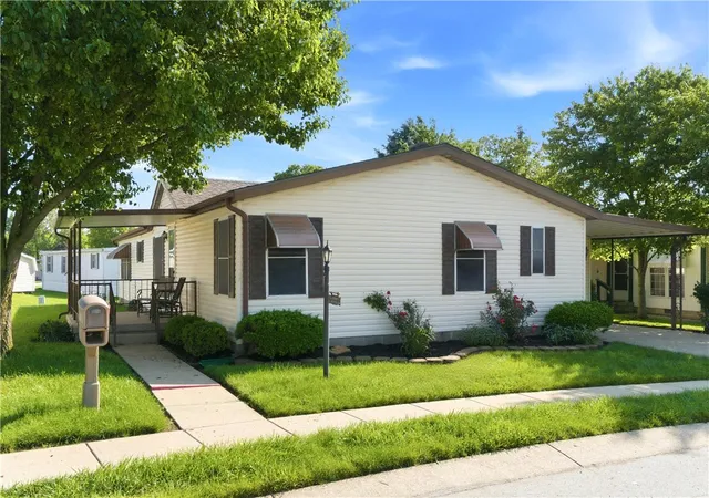 Photo 2 of Manufactured home for sale at 137 S Point Dr, Fairborn, OH 45324 | MLS# 959767 | Listing updated on 2026-07-03