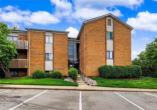 Photo 2 of Condo for sale at 1105 Arrowhead Xing #C, West Carrollton, OH 45449 | MLS# 959575 | Listing updated on 2026-09-01
