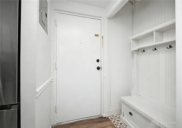 Listing Photo 4 - Condo for sale in building located at 1105 Arrowhead Xing, Dayton, OH 45449 - Unit #C